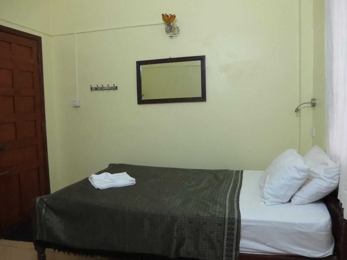 Goldie Guesthouse Phnom Penh Eksteriør billede
