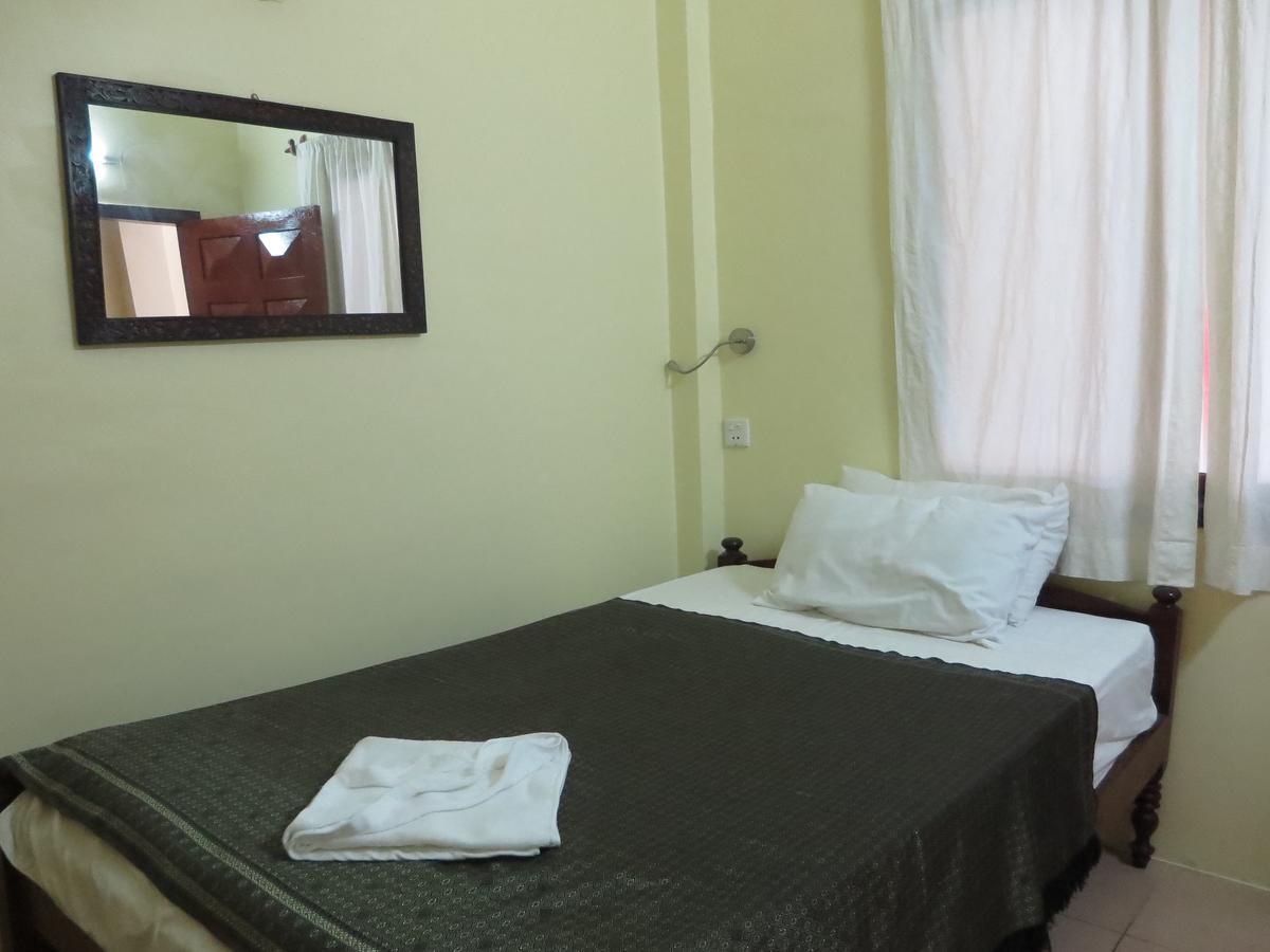 Goldie Guesthouse Phnom Penh Eksteriør billede