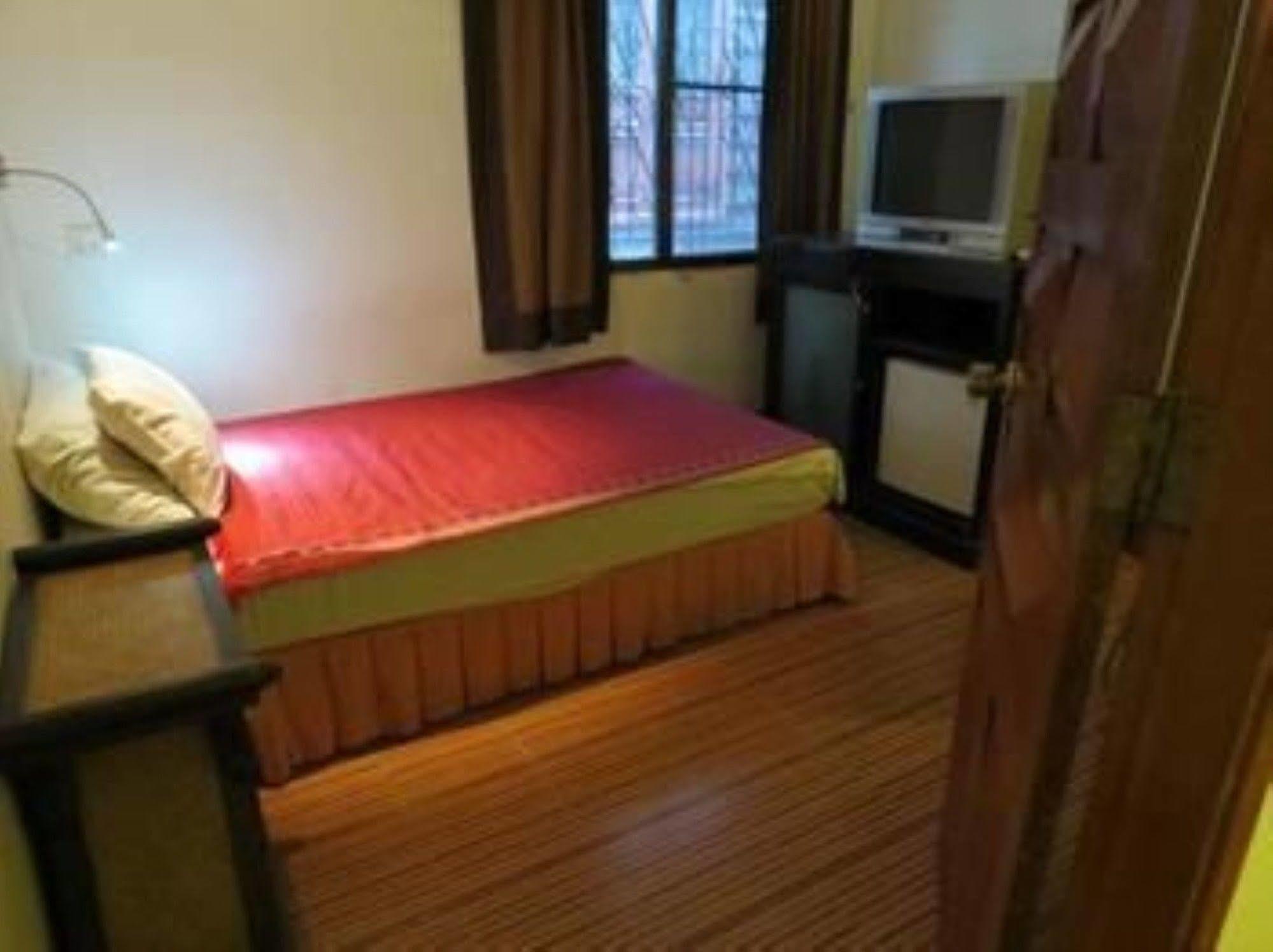 Goldie Guesthouse Phnom Penh Eksteriør billede