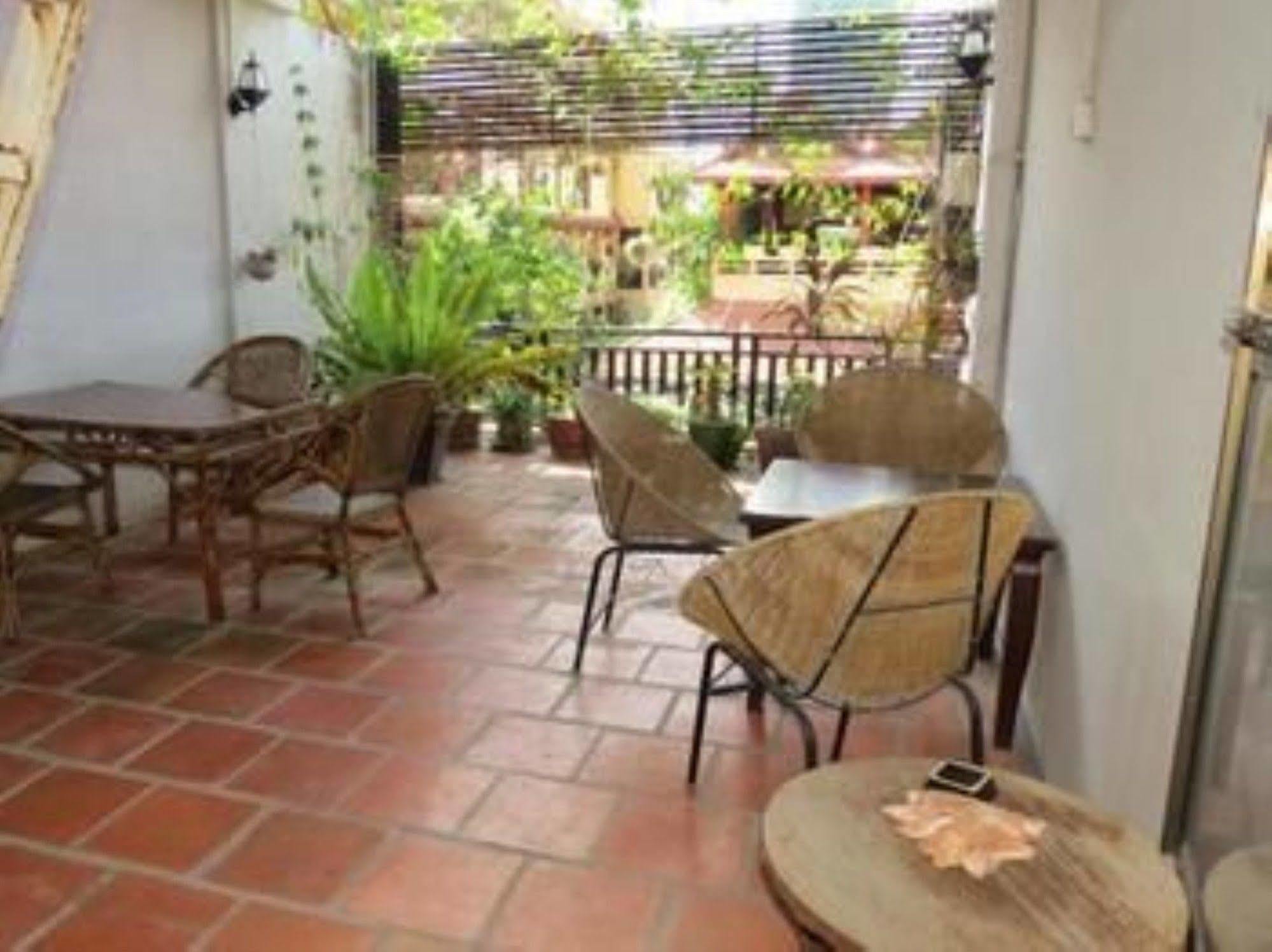 Goldie Guesthouse Phnom Penh Eksteriør billede